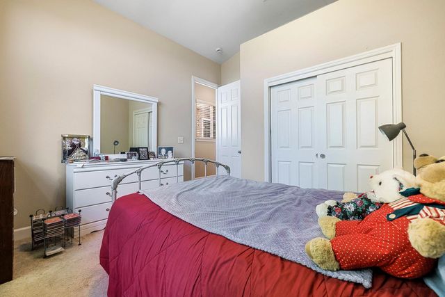 6008 W Wathen Avenue, Fresno, CA 93722