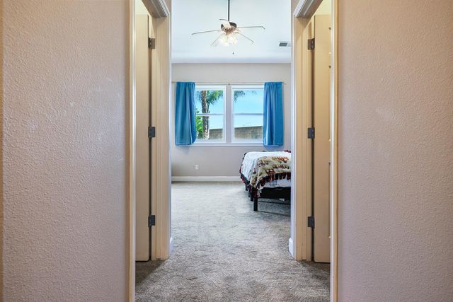 6008 W Wathen Avenue, Fresno, CA 93722