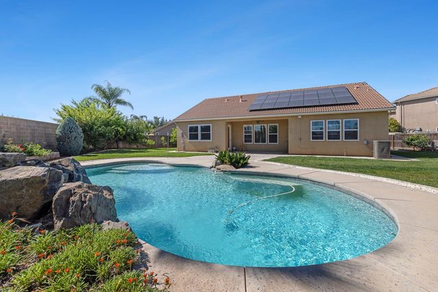 6008 W Wathen Avenue, Fresno, CA 93722