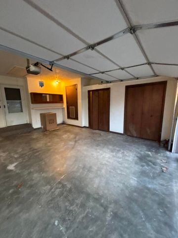 112 Donoho Drive, Salem, IL 62881