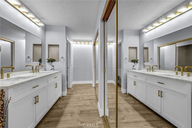 2207 Apricot, Irvine, CA 92618