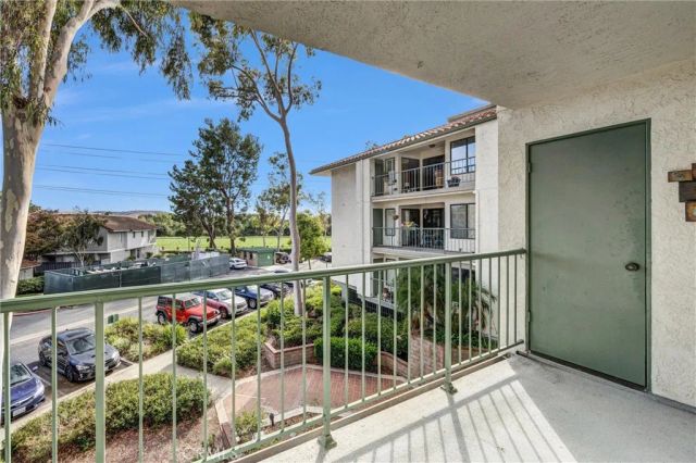 2207 Apricot, Irvine, CA 92618