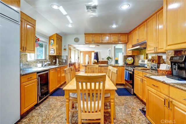1350 Graynold Avenue, Glendale, CA 91202