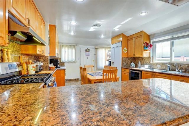 1350 Graynold Avenue, Glendale, CA 91202