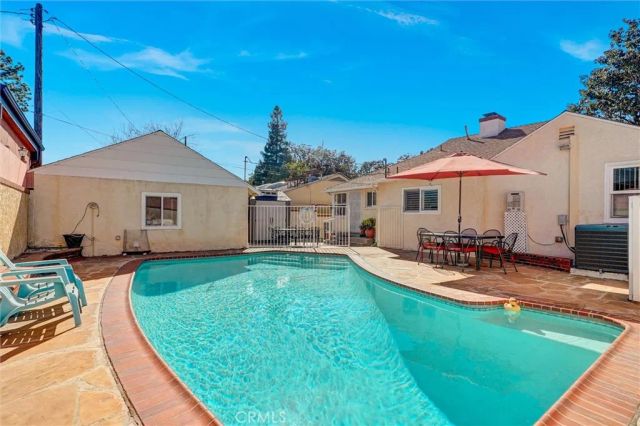 1350 Graynold Avenue, Glendale, CA 91202