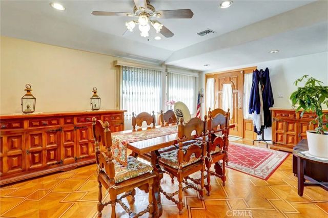 1350 Graynold Avenue, Glendale, CA 91202