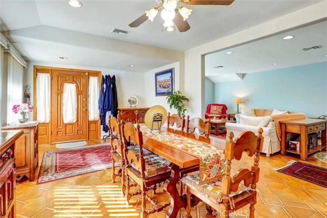 1350 Graynold Avenue, Glendale, CA 91202