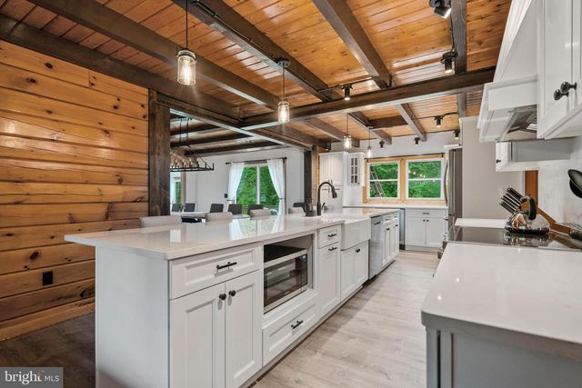 799 MCDONALD LN, Strasburg, VA 22641