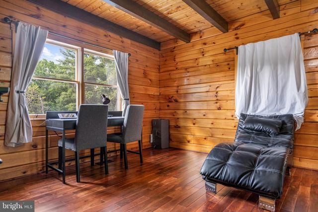 799 MCDONALD LN, Strasburg, VA 22641