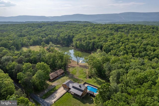799 MCDONALD LN, Strasburg, VA 22641