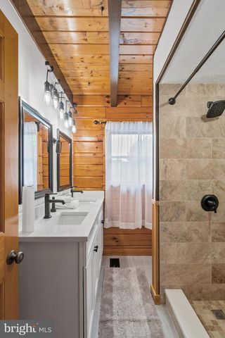 799 MCDONALD LN, Strasburg, VA 22641
