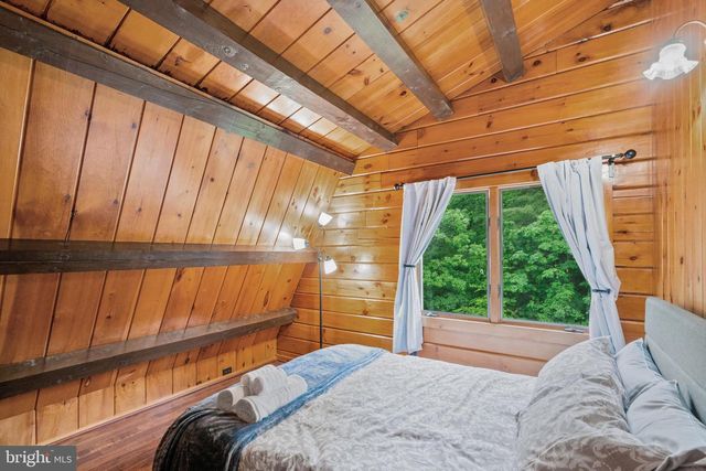 799 MCDONALD LN, Strasburg, VA 22641