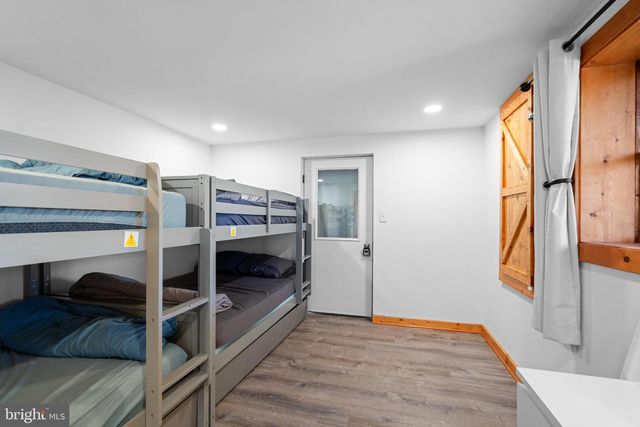 799 MCDONALD LN, Strasburg, VA 22641