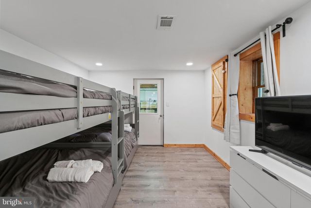799 MCDONALD LN, Strasburg, VA 22641