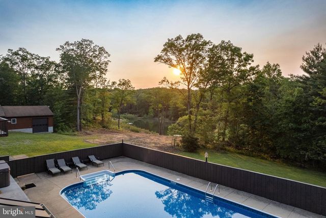 799 MCDONALD LN, Strasburg, VA 22641