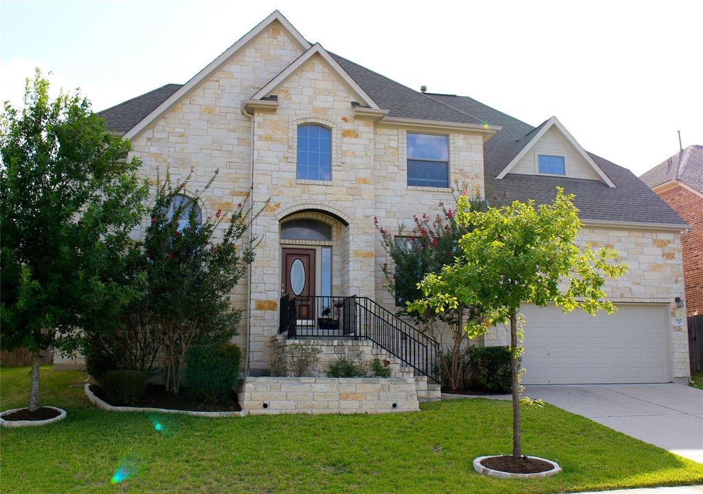 7617 Menler DR, Austin, TX 78735