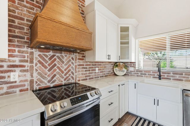 3312 E SAN REMO Avenue, Gilbert, AZ 85234