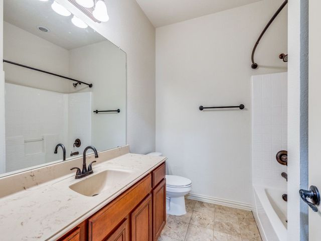 2609 Plains View Drive, Burleson, TX 76028