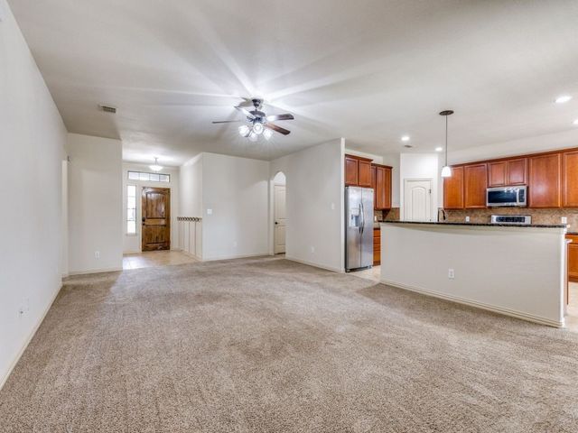 2609 Plains View Drive, Burleson, TX 76028