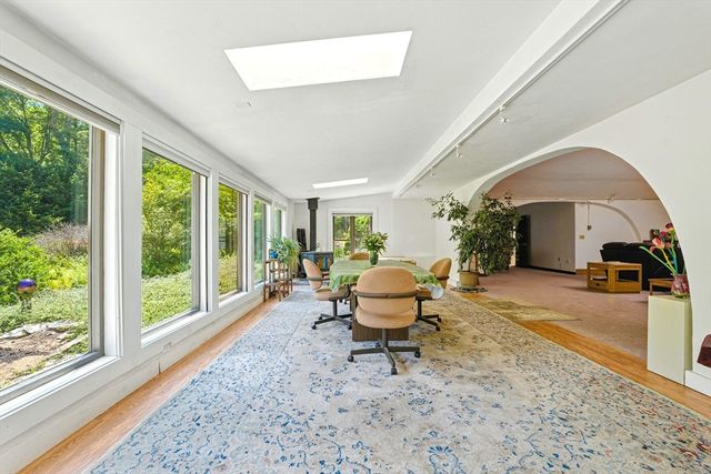 182 County Rd, Plympton, MA 02367
