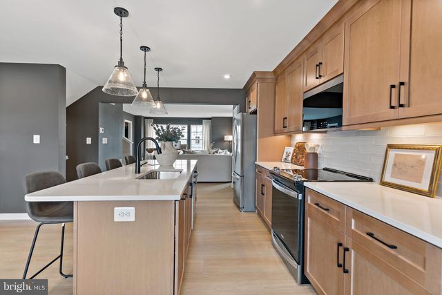 62 ARMISTEAD PL, Charles Town, WV 25414