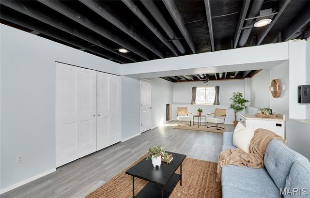 345 Touchdown Drive, Foristell, MO 63348