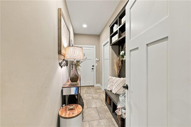 11559 S ROUNDTREE Street, Olathe, KS 66061