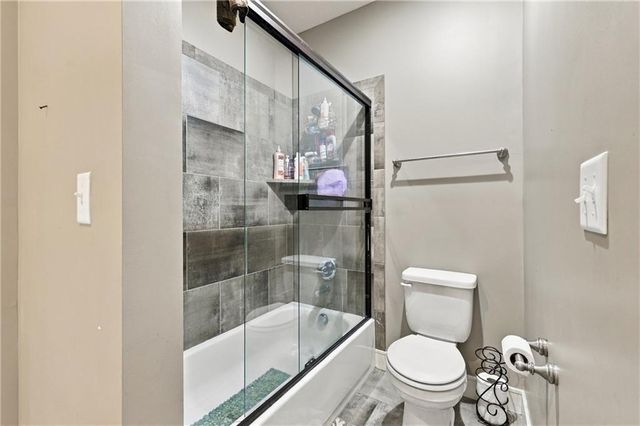11559 S ROUNDTREE Street, Olathe, KS 66061