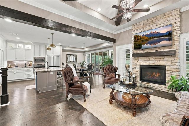 11559 S ROUNDTREE Street, Olathe, KS 66061