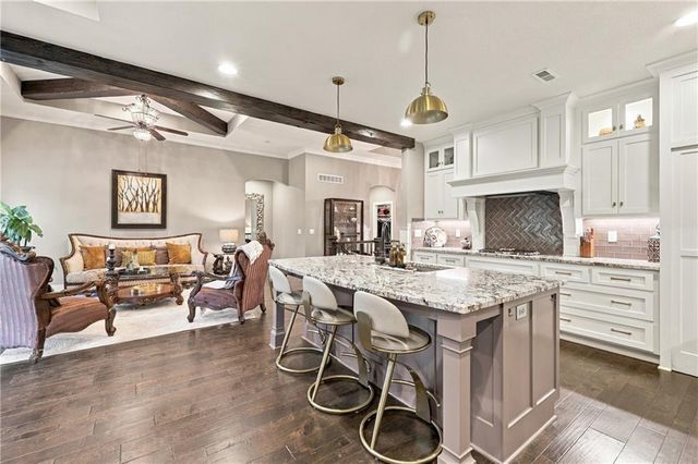 11559 S ROUNDTREE Street, Olathe, KS 66061