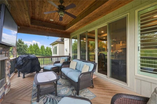 11559 S ROUNDTREE Street, Olathe, KS 66061