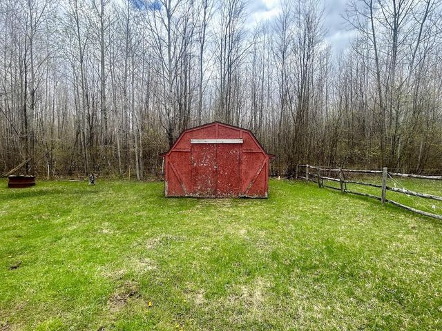 2760 N Three Rivers Road, Gladwin, MI 48624