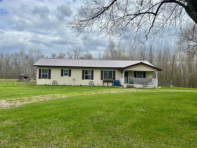 2760 N Three Rivers Road, Gladwin, MI 48624