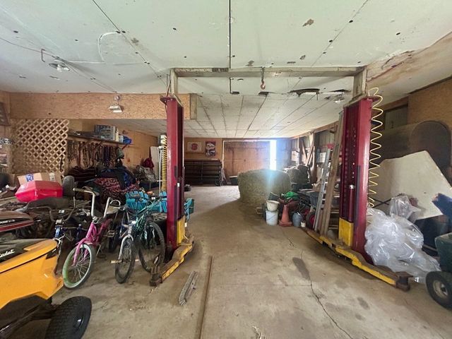2760 N Three Rivers Road, Gladwin, MI 48624