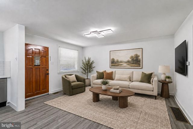 5836 BUSTLETON AVE, Philadelphia, PA 19149
