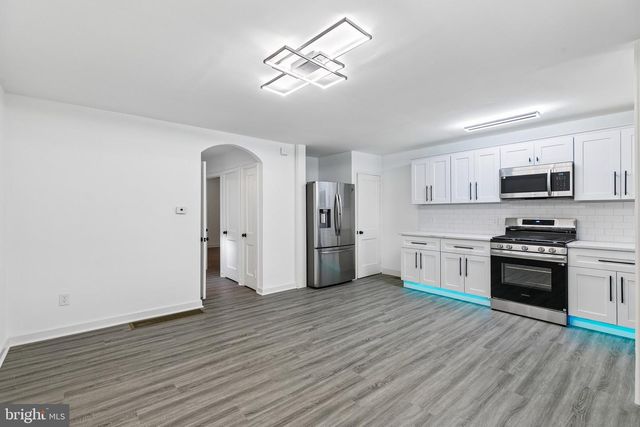 5836 BUSTLETON AVE, Philadelphia, PA 19149