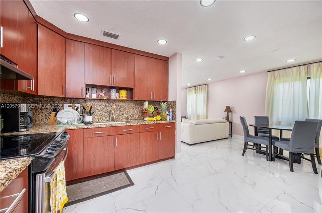 3000 NW 13th st, Miami, FL 33125
