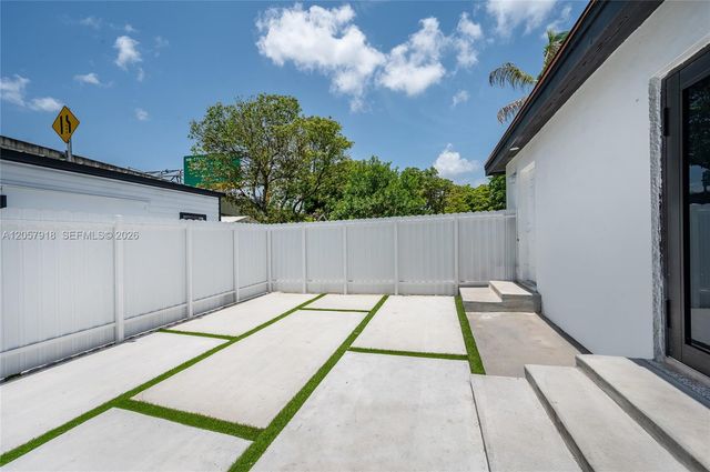 3000 NW 13th st, Miami, FL 33125