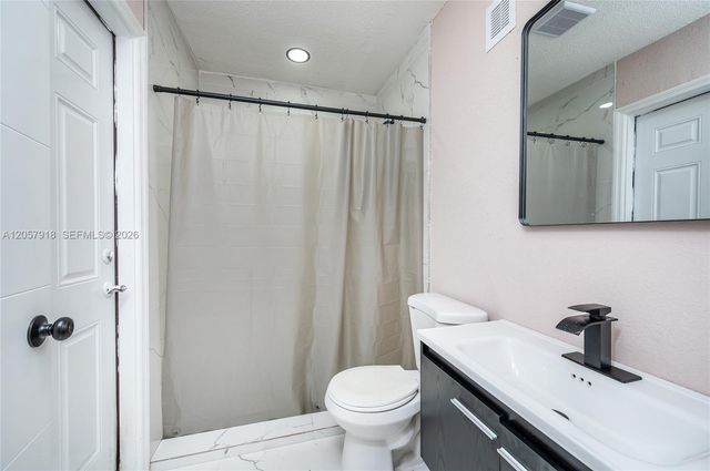 3000 NW 13th st, Miami, FL 33125