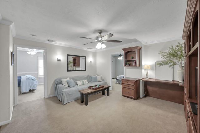 22 Brywood Place, Spring, TX 77382