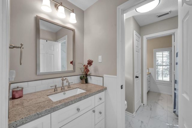 22 Brywood Place, Spring, TX 77382