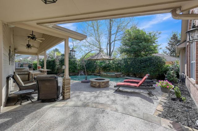 22 Brywood Place, Spring, TX 77382