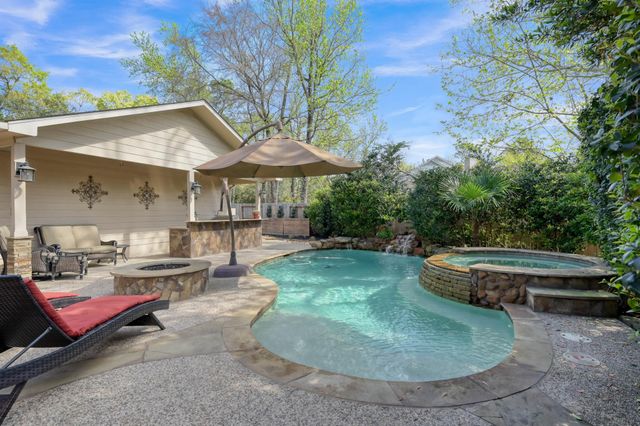 22 Brywood Place, Spring, TX 77382