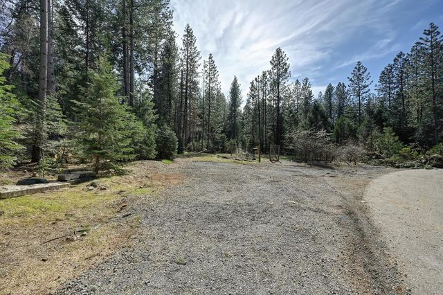701 Sawmill Rd, Alta, CA 95701