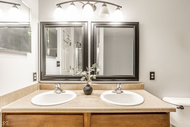 11367 Seabiscuit Drive, Noblesville, IN 46060