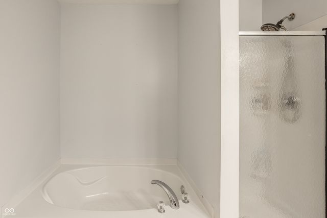 11367 Seabiscuit Drive, Noblesville, IN 46060