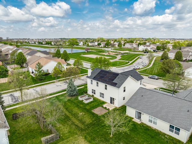 11367 Seabiscuit Drive, Noblesville, IN 46060