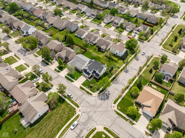 11367 Seabiscuit Drive, Noblesville, IN 46060