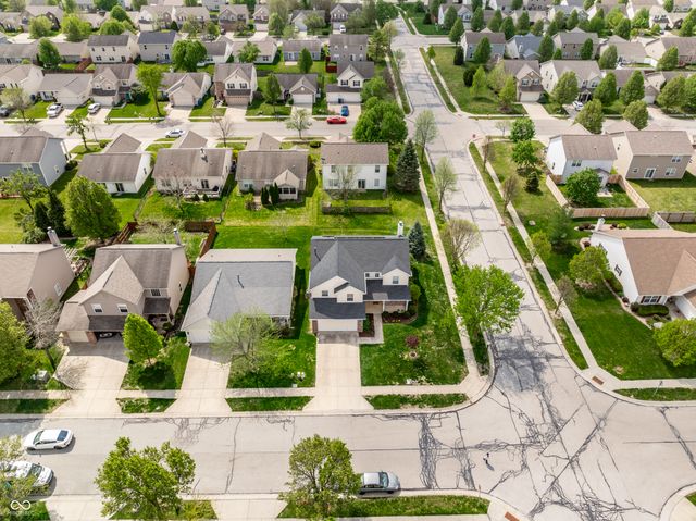 11367 Seabiscuit Drive, Noblesville, IN 46060