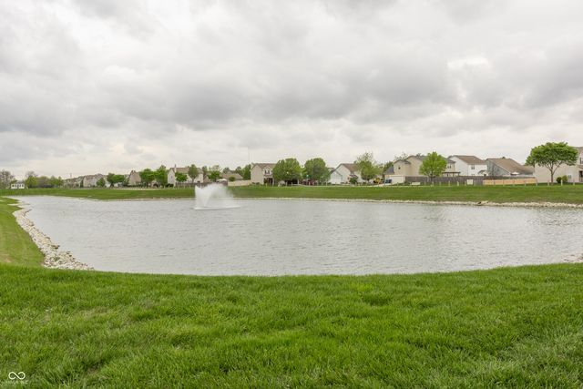 11367 Seabiscuit Drive, Noblesville, IN 46060